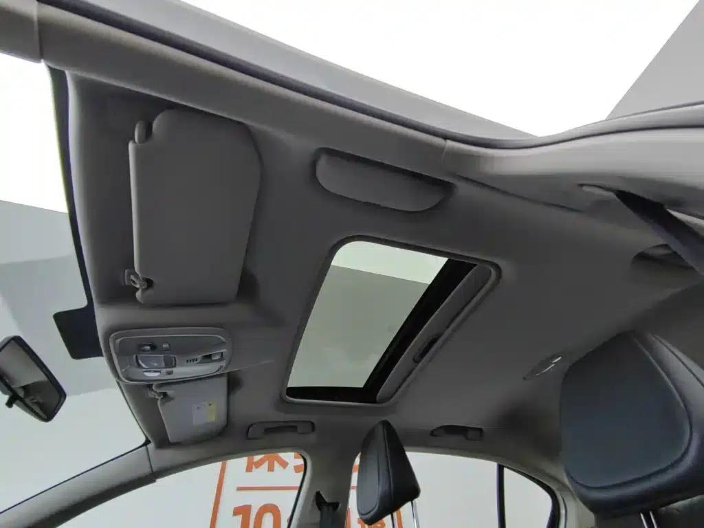 Peugeot 408 2020 360THP 10th Anniversary Edition — миниатюра 14