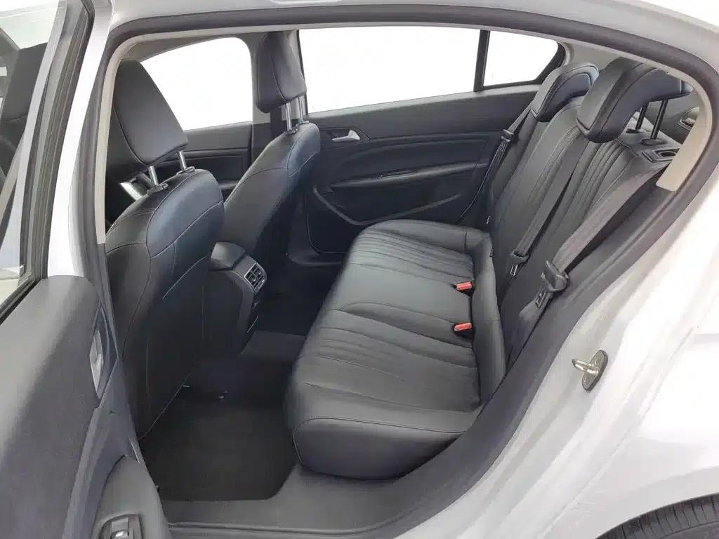 Peugeot 408 2020 360THP 10th Anniversary Edition — миниатюра 15
