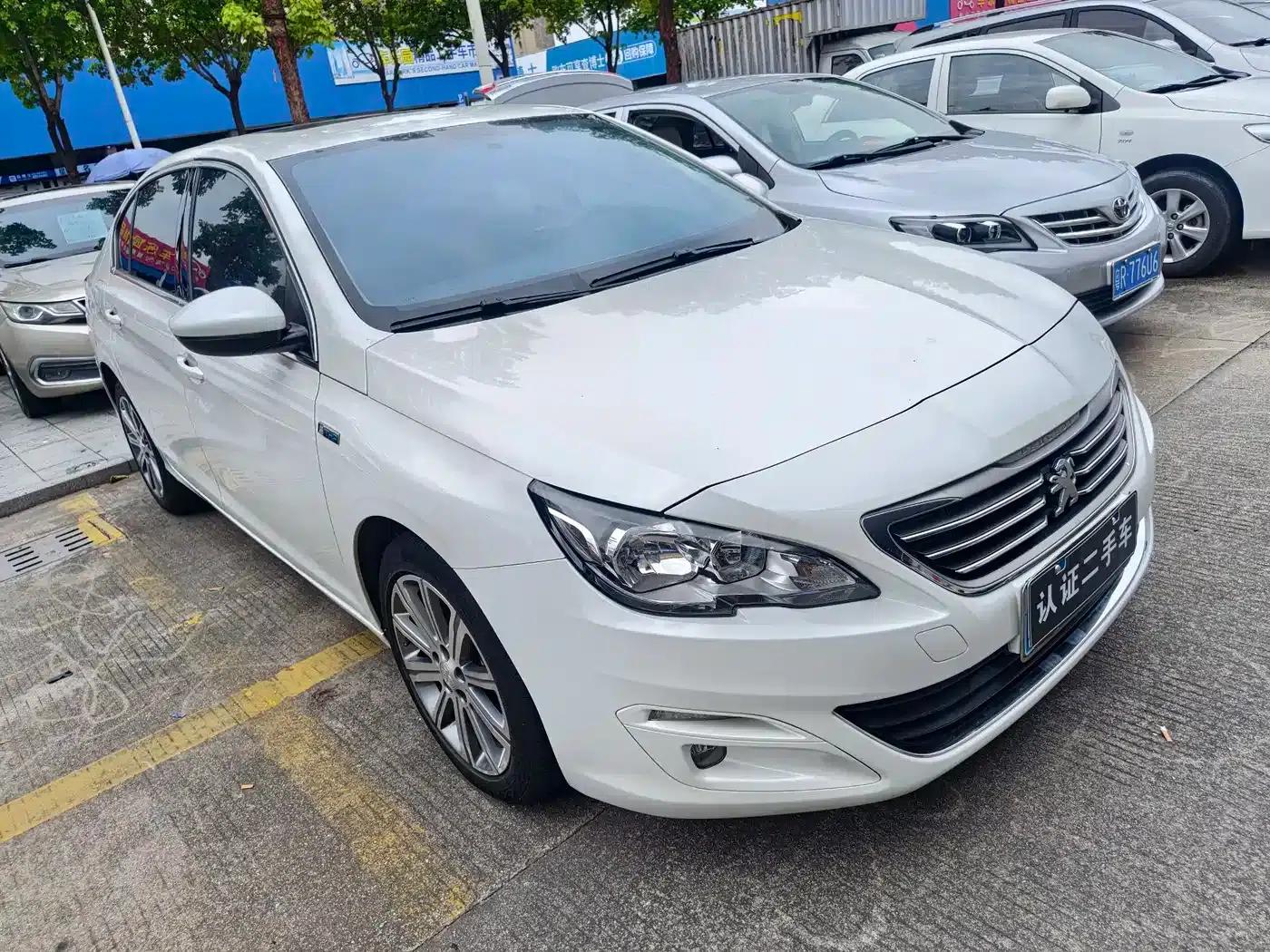 Peugeot 408 2016 1.6T Automatic Luxury Edition — миниатюра 3