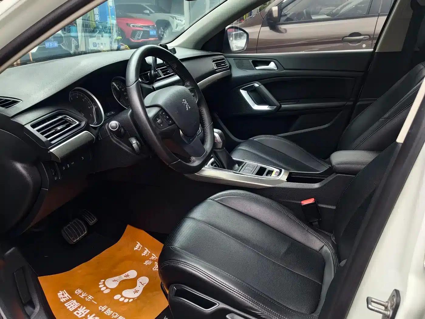 Peugeot 408 2016 1.6T Automatic Luxury Edition — миниатюра 6