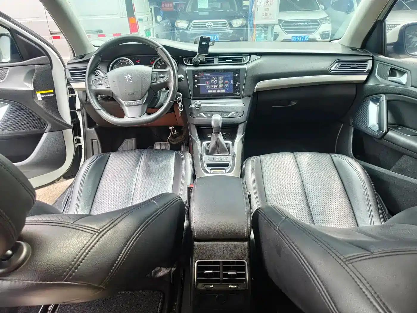 Peugeot 408 2016 1.6T Automatic Luxury Edition — миниатюра 7