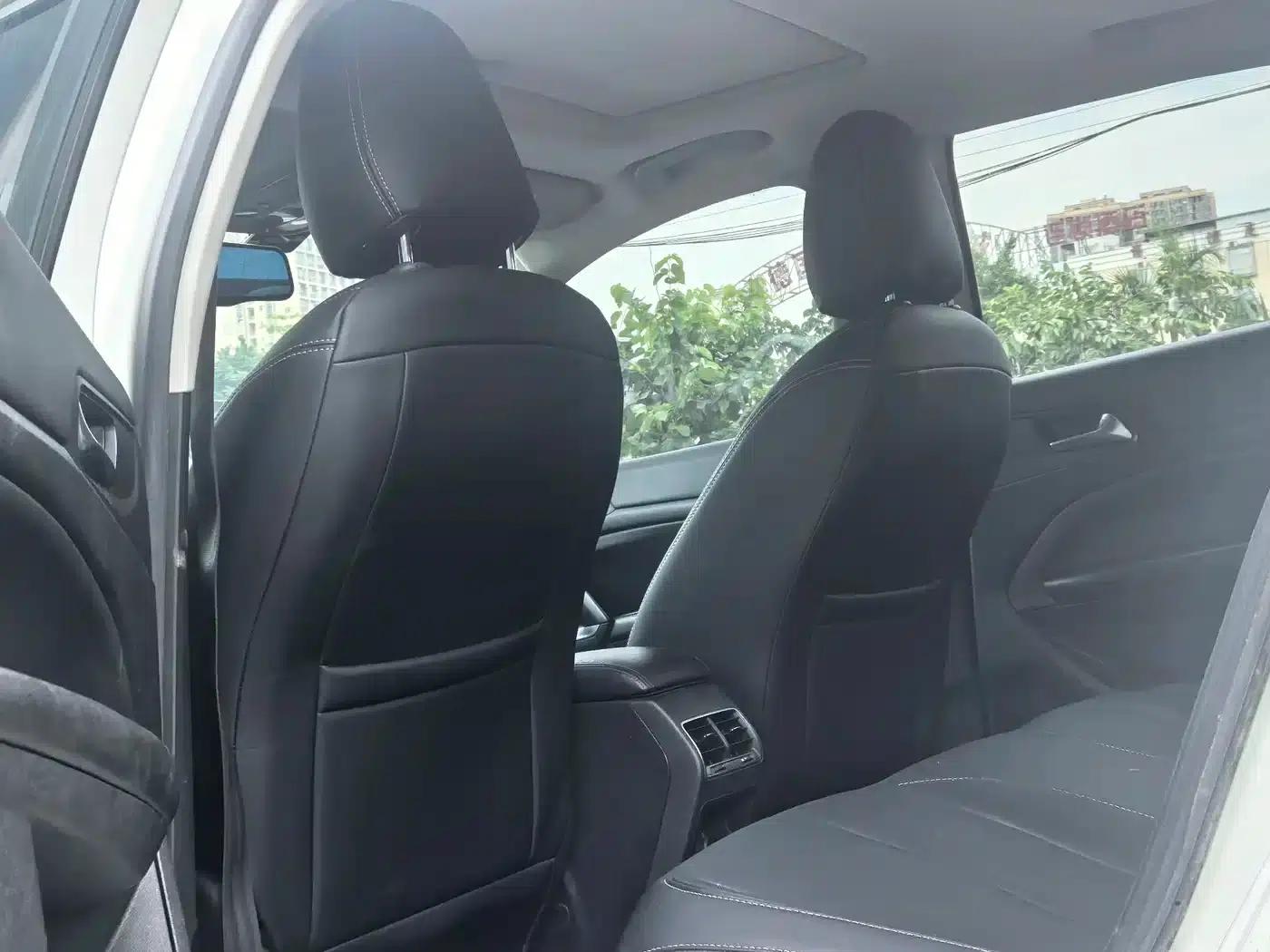 Peugeot 408 2014 1.8L Automatic Luxury Edition — миниатюра 5