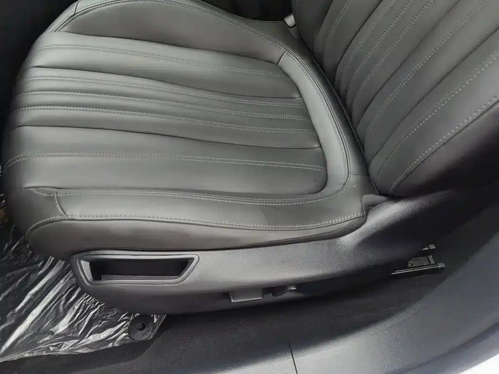 Peugeot 408 2022 1.6T Chasing Light Edition — миниатюра 20