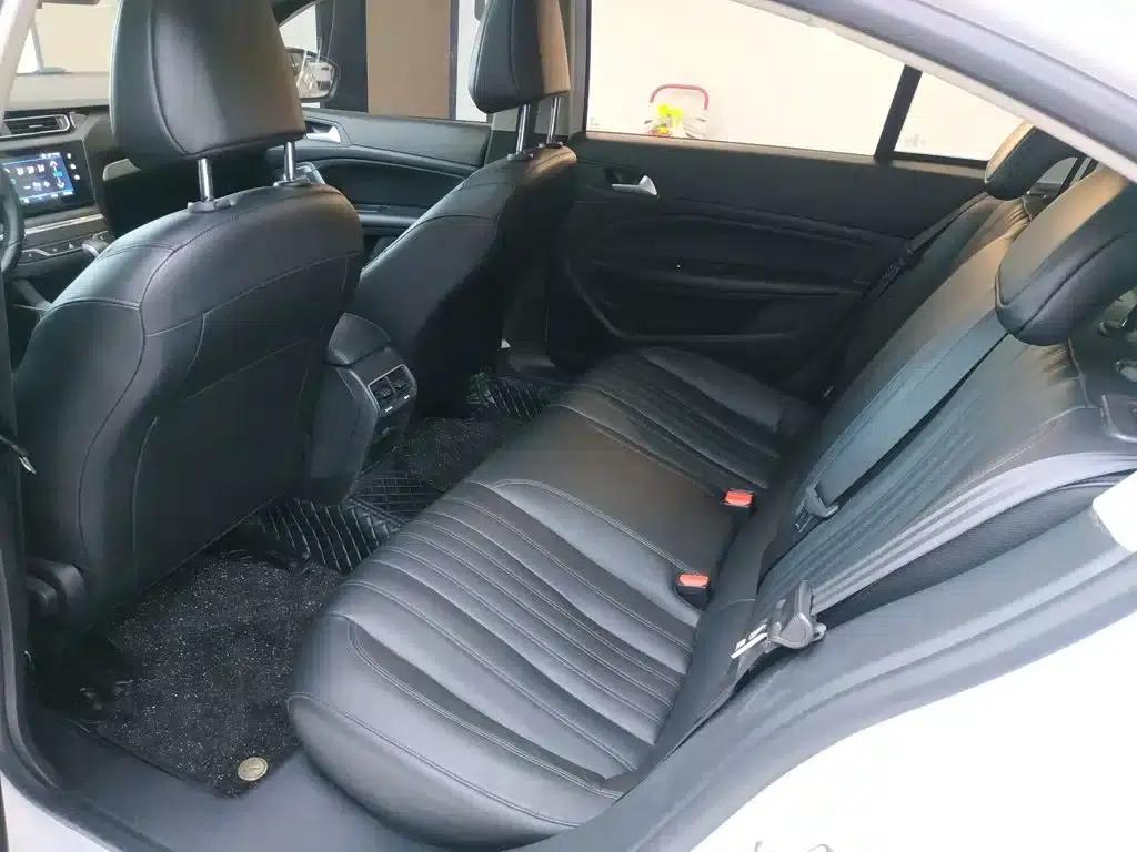 Peugeot 408 2020 360THP 10th Anniversary Edition — миниатюра 17