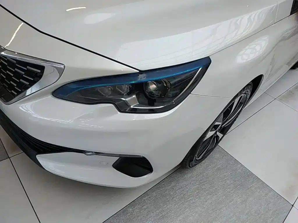 Peugeot 408 2020 360THP 10th Anniversary Edition — миниатюра 24