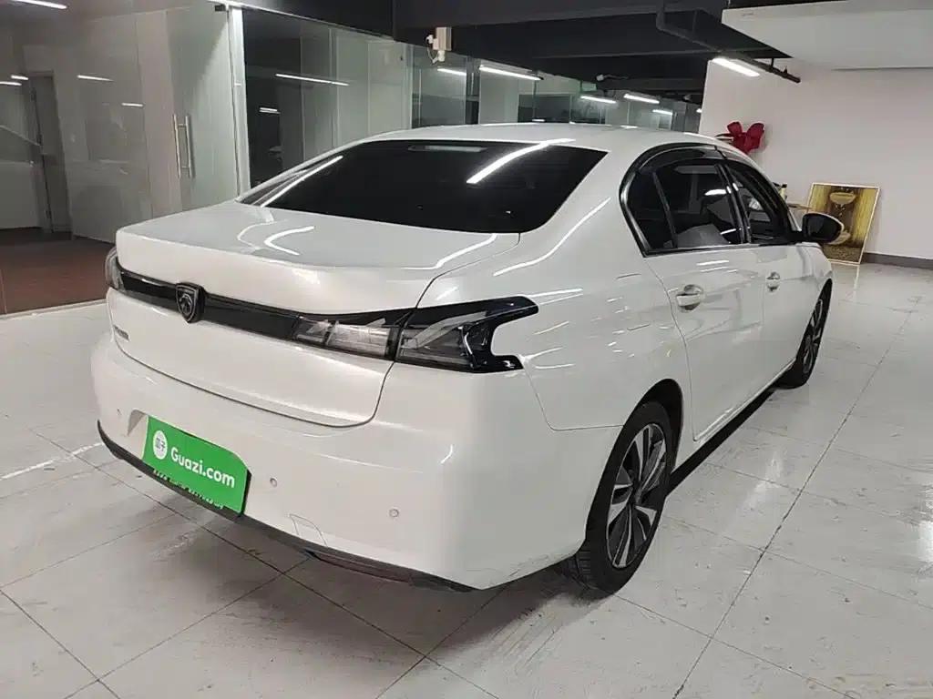 Peugeot 408 2022 1.6T Chasing Light Edition — миниатюра 7