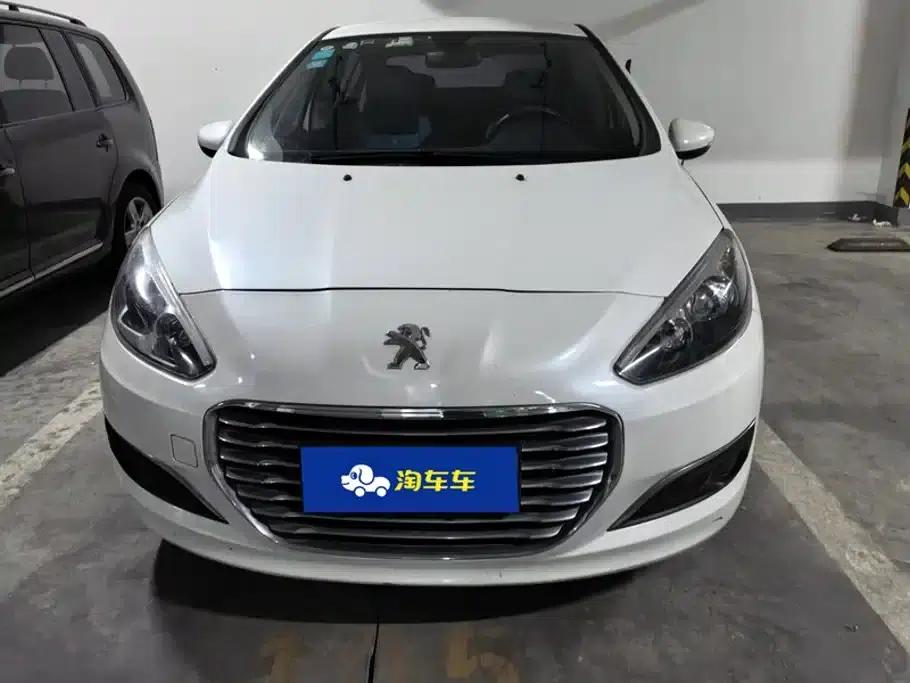 Peugeot 308 2013 1.6L Automatic Premium Edition — миниатюра 2