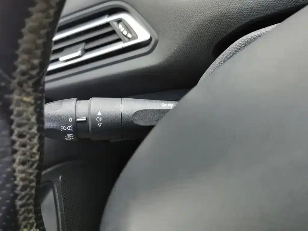 Peugeot 308 2016 1.6L Automatic Fashion Edition — миниатюра 21