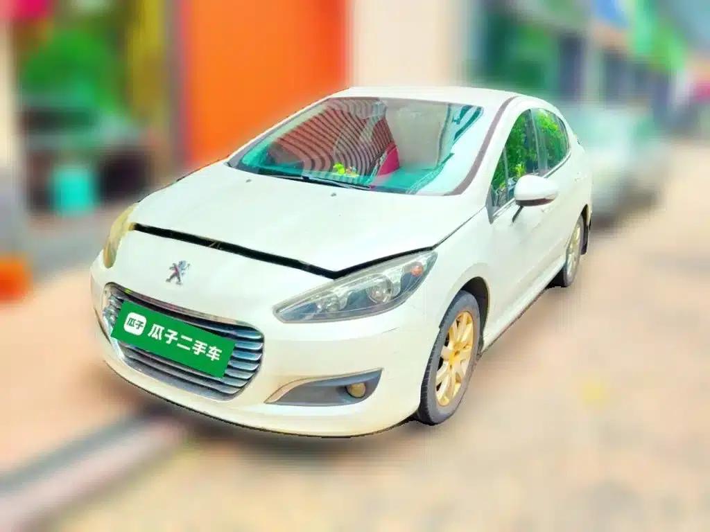 Peugeot 308 2014 Enjoy Edition Classic 1.6L Automatic Premium Model — миниатюра 1