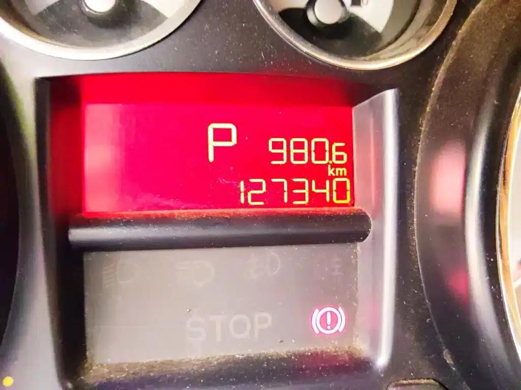 Peugeot 308 2014 Enjoy Edition Classic 1.6L Automatic Premium Model — миниатюра 9