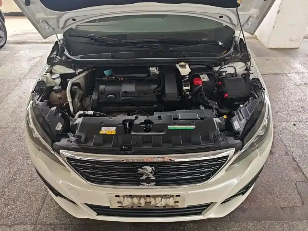 Peugeot 308 2018 1.6L Automatic Luxury Edition — миниатюра 20