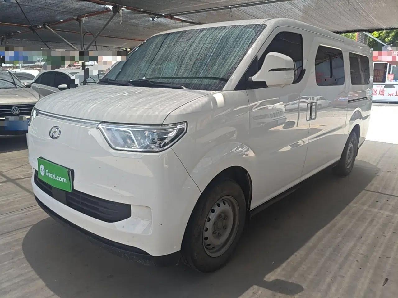 Ruichi EC75 2025 Model Passenger Vehicle Smart Driving Ultra-Charging Edition, Pioneer Type I, 52.16 kWh — миниатюра 1