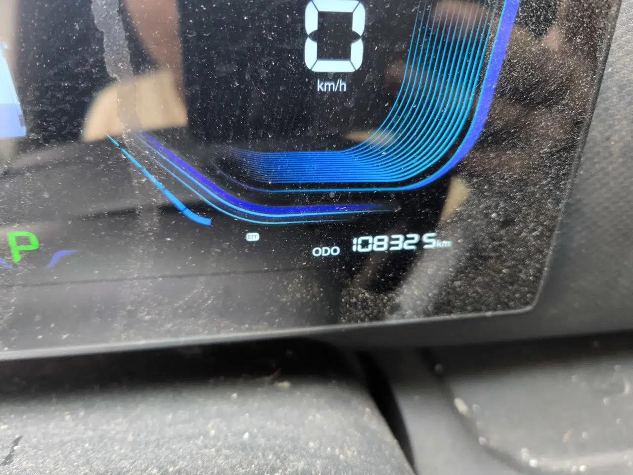 Ruichi EC75 2024 Pioneer Model I 41.5 kWh — миниатюра 9