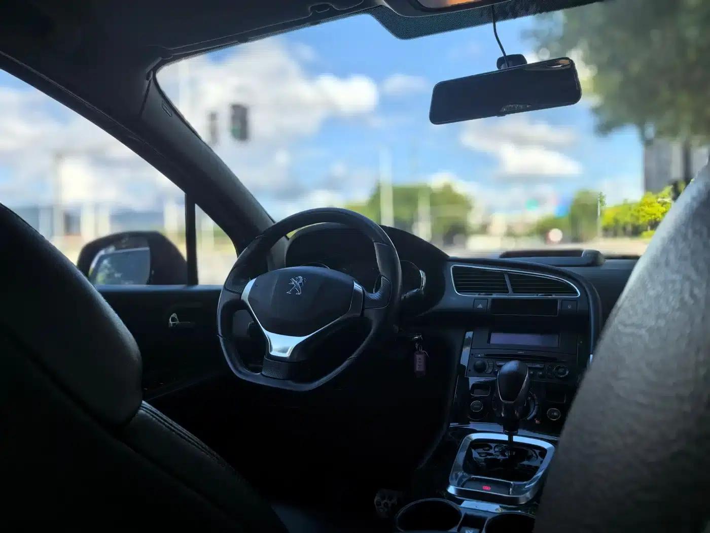 Peugeot 3008 2013 2.0L Automatic Trend Edition — миниатюра 18