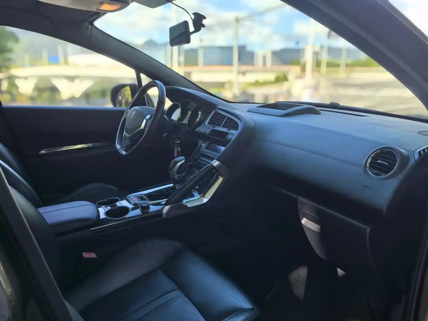 Peugeot 3008 2013 2.0L Automatic Trend Edition — миниатюра 25