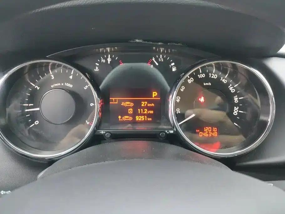 Peugeot 3008 2016 2.0L Automatic Classic Edition — миниатюра 14