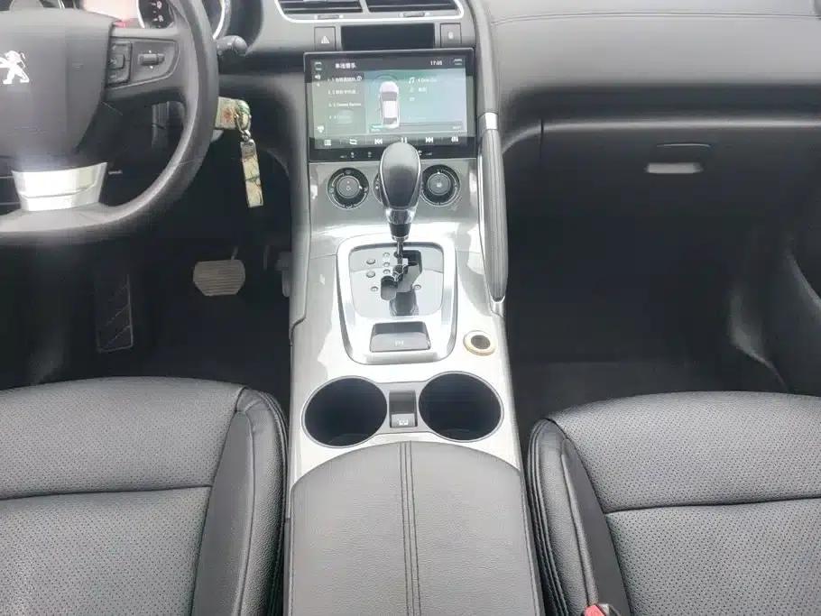 Peugeot 3008 2016 2.0L Automatic Classic Edition — миниатюра 16