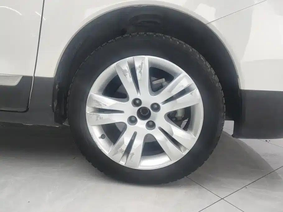 Peugeot 3008 2016 2.0L Automatic Classic Edition — миниатюра 6
