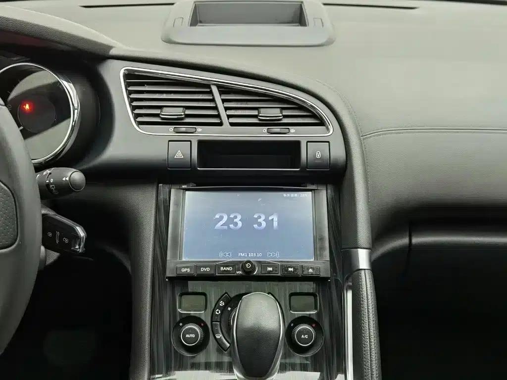 Peugeot 3008 2015 2.0L Automatic Trend Edition — миниатюра 12