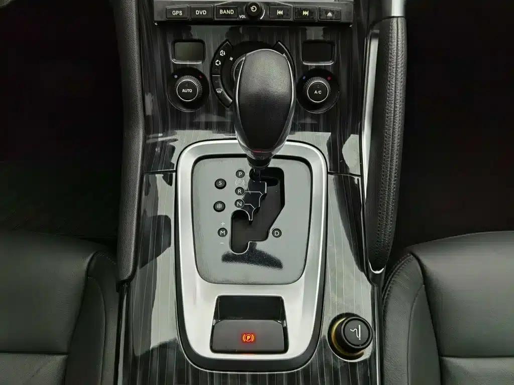 Peugeot 3008 2015 2.0L Automatic Trend Edition — миниатюра 13