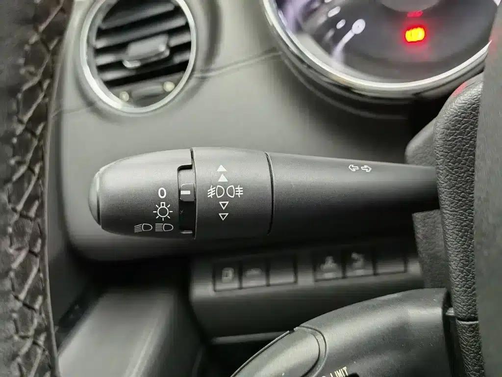Peugeot 3008 2015 2.0L Automatic Trend Edition — миниатюра 21