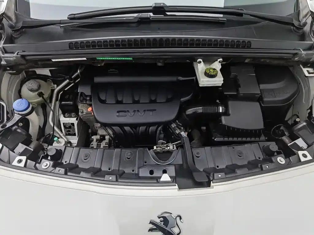 Peugeot 3008 2015 2.0L Automatic Trend Edition — миниатюра 6