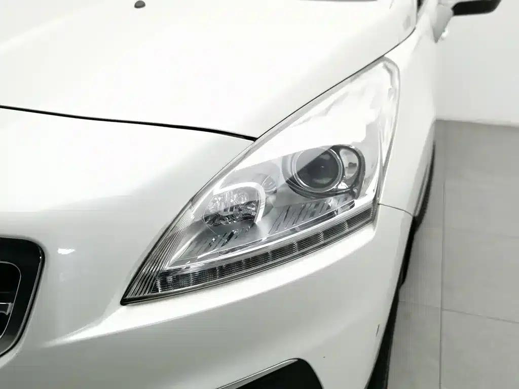 Peugeot 3008 2015 2.0L Automatic Trend Edition — миниатюра 7