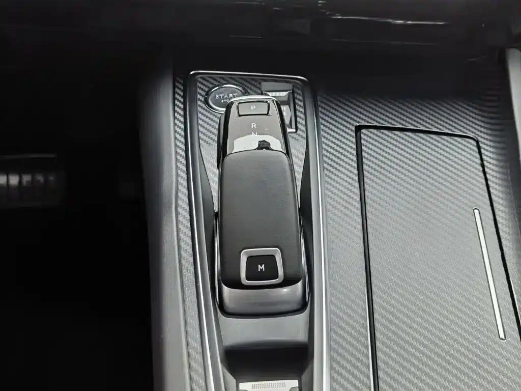 Peugeot 508 2021 Model 508L 400THP PureTech Driving Control Edition — миниатюра 13
