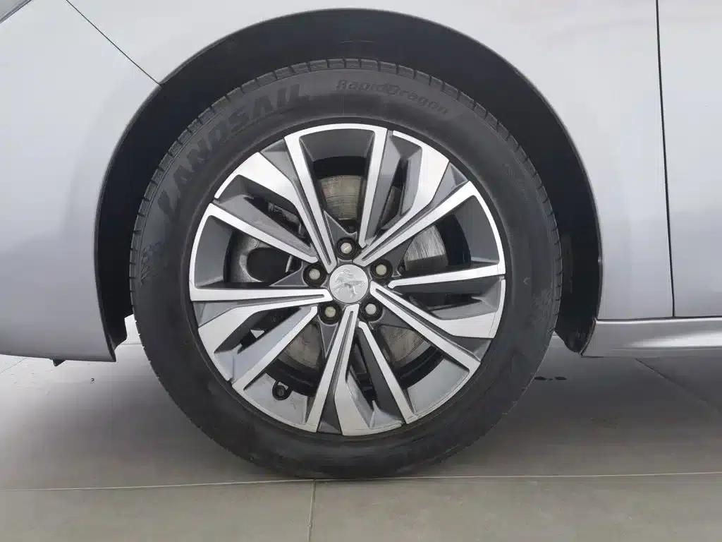 Peugeot 508 2021 Model 508L 400THP PureTech Driving Control Edition — миниатюра 17