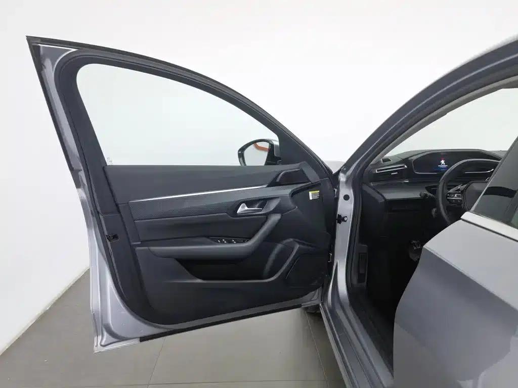 Peugeot 508 2021 Model 508L 400THP PureTech Driving Control Edition — миниатюра 8