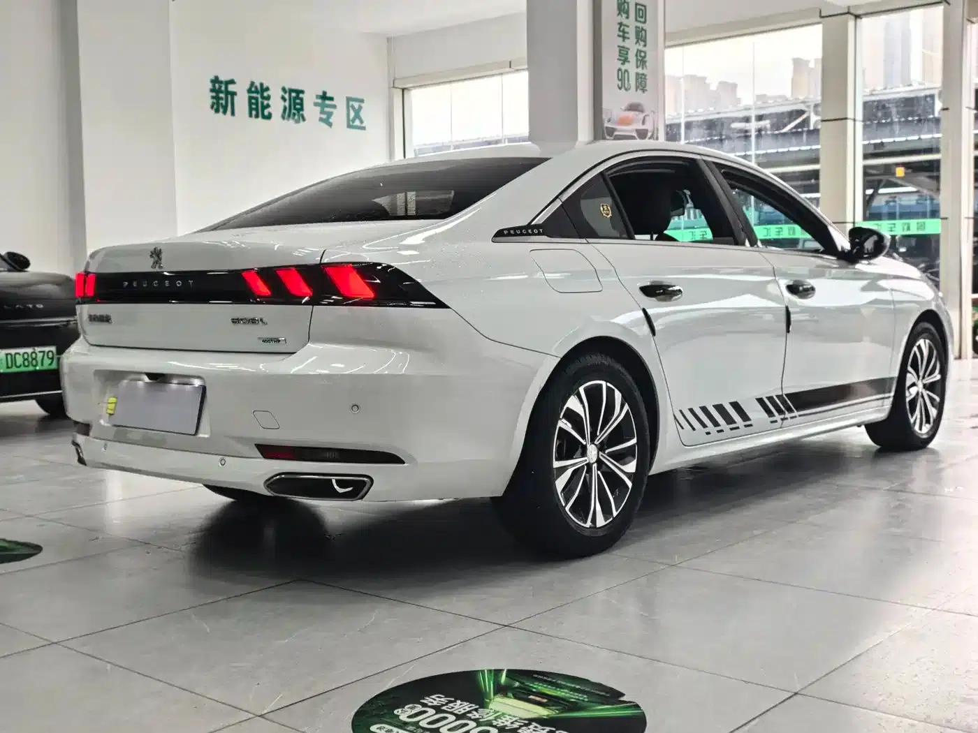 Peugeot 508 2022 Model 508L 400THP PureTech Driving Control Edition — миниатюра 15