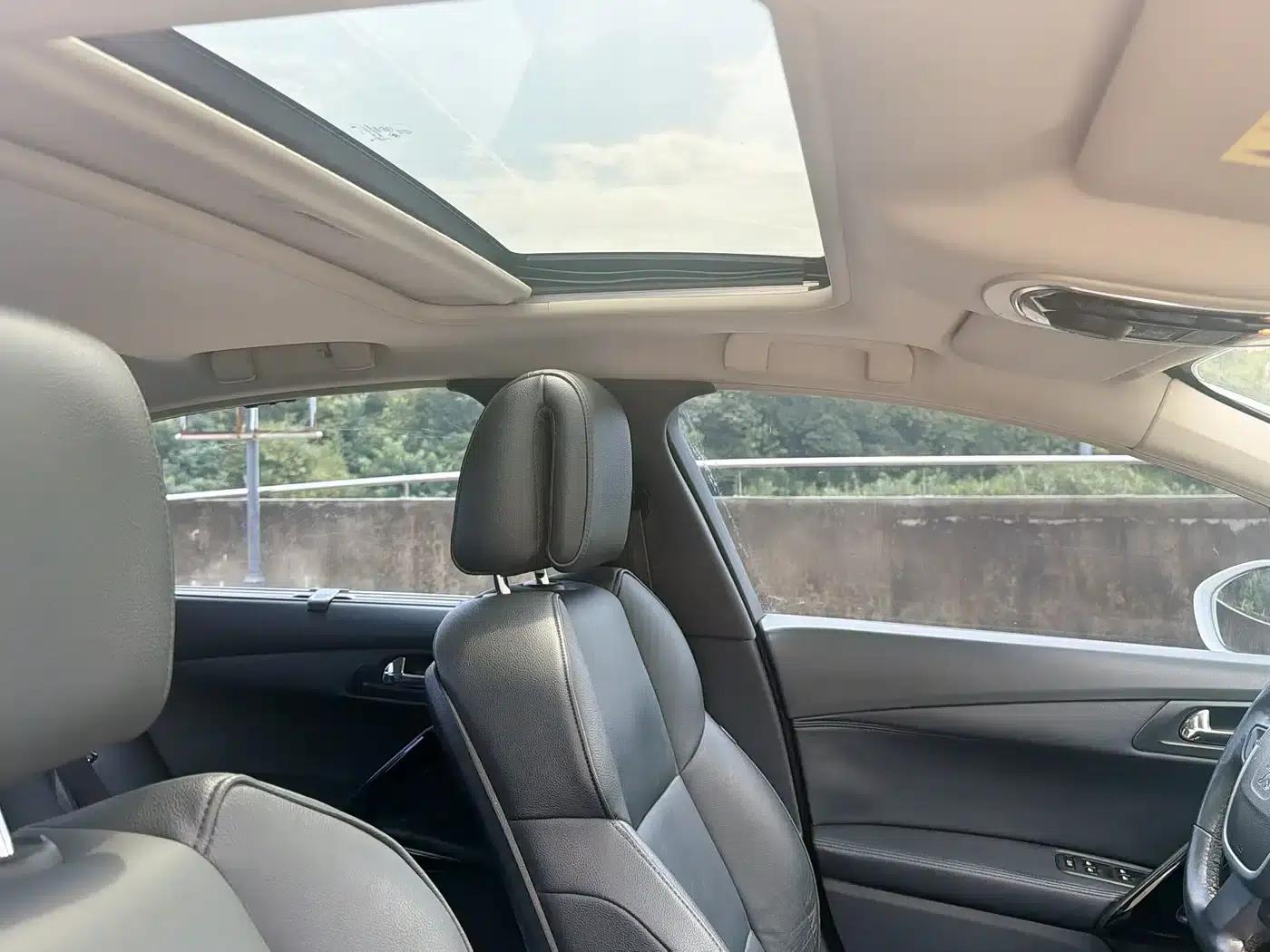 Peugeot 508 2014 2.3L Roland Garros Edition — миниатюра 19