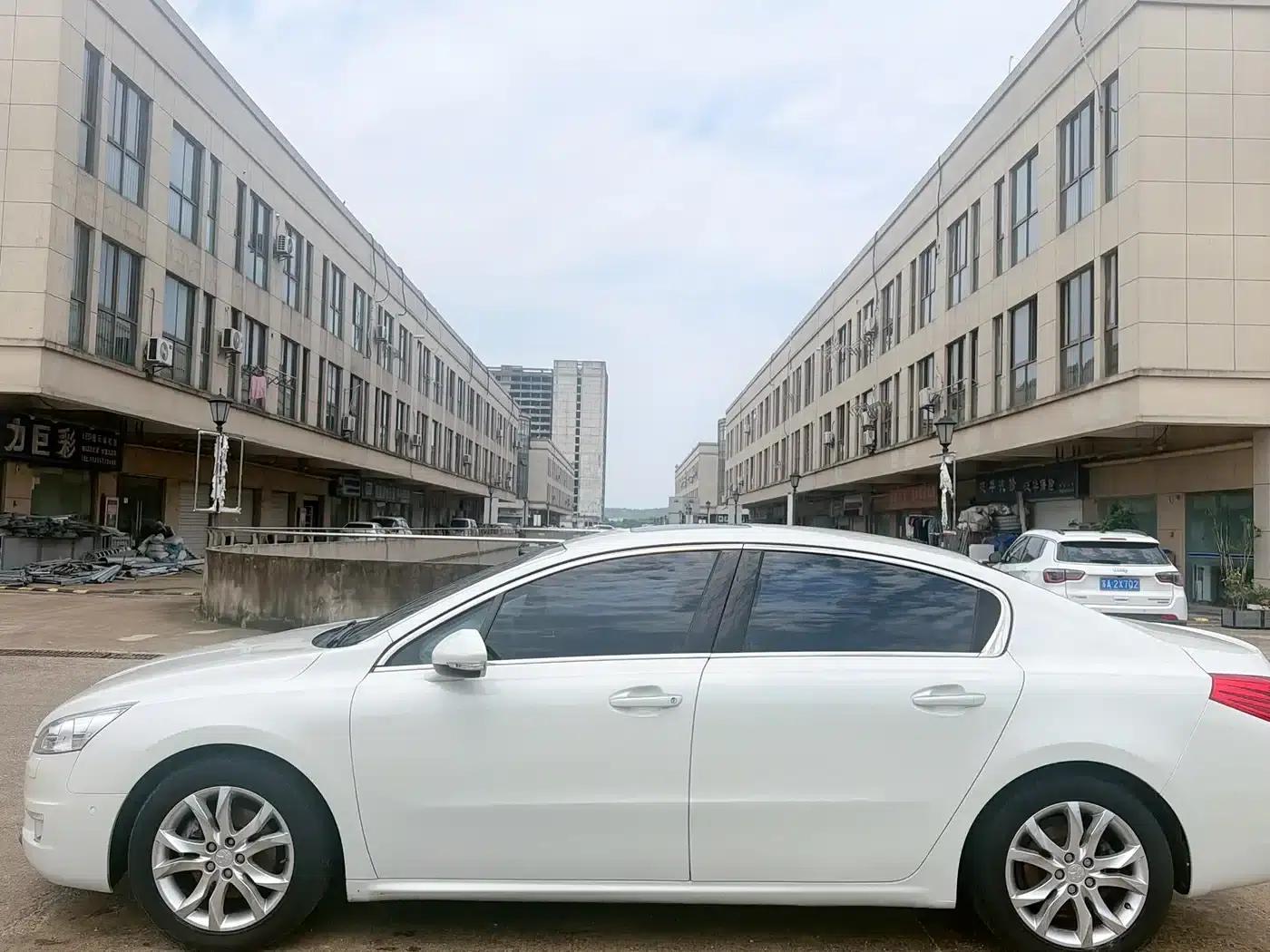 Peugeot 508 2014 2.3L Roland Garros Edition — миниатюра 4
