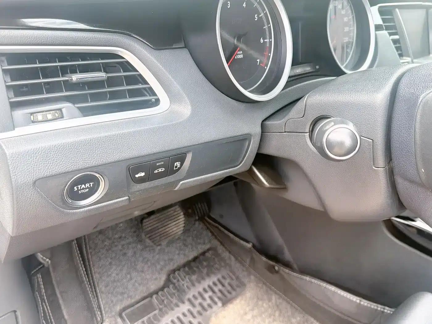 Peugeot 508 2014 2.3L Roland Garros Edition — миниатюра 8