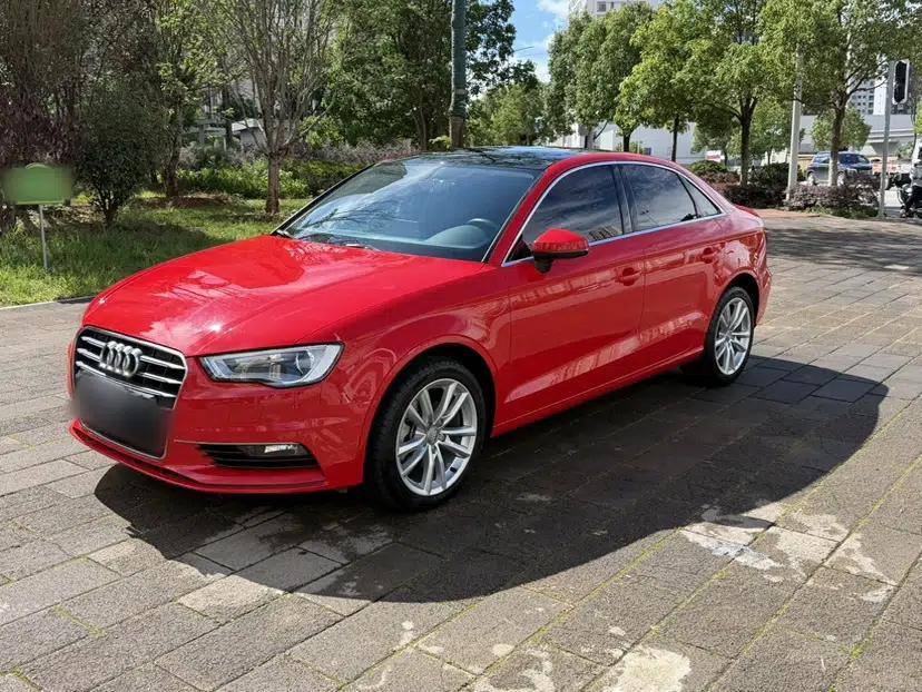 Audi A3 2015 Limousine 35 TFSI Millionth Anniversary Comfort Model — миниатюра 2
