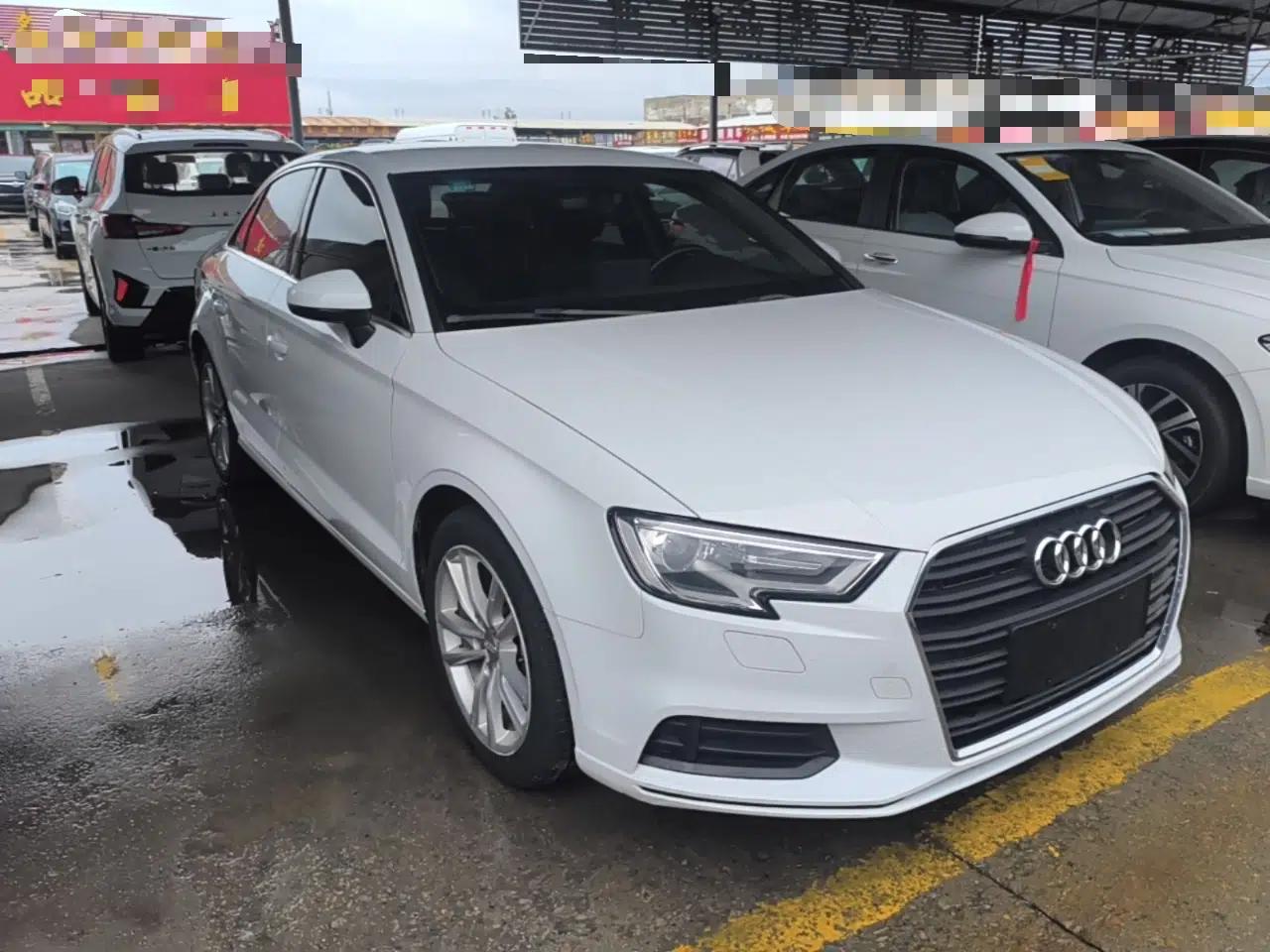 Audi A3 2018 30th Anniversary Edition Limousine 35 TFSI Ambition Model — миниатюра 3