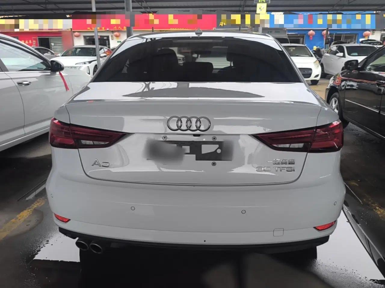 Audi A3 2018 30th Anniversary Edition Limousine 35 TFSI Ambition Model — миниатюра 5