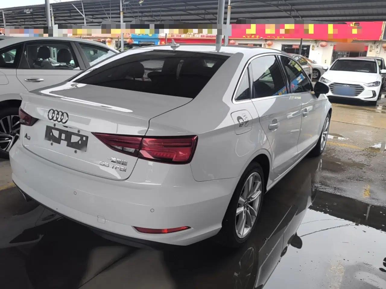 Audi A3 2018 30th Anniversary Edition Limousine 35 TFSI Ambition Model — миниатюра 6