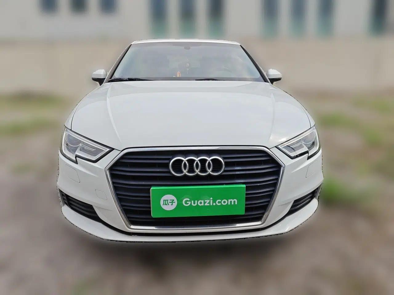 Audi A3 2018 30th Anniversary Edition Sportback 35 TFSI Ambition Model — миниатюра 2