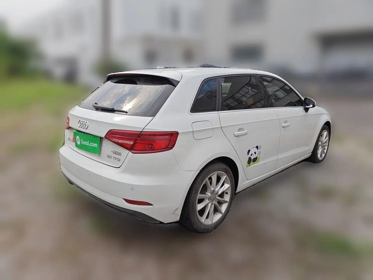 Audi A3 2018 30th Anniversary Edition Sportback 35 TFSI Ambition Model — миниатюра 6