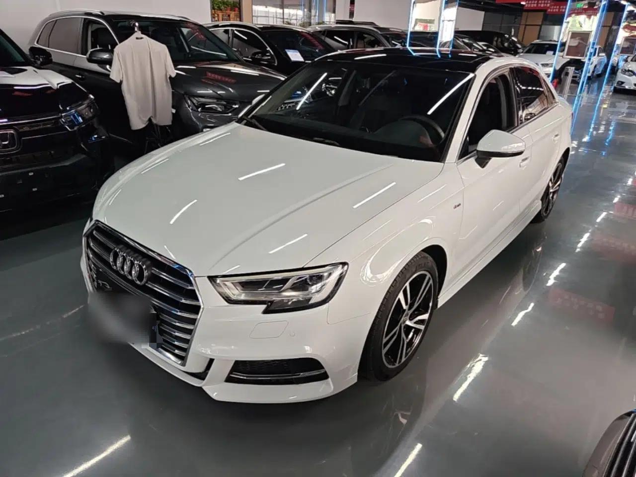 Audi A3 2020 Limousine 35 TFSI Fashion Edition China VI Emission Standard — миниатюра 1