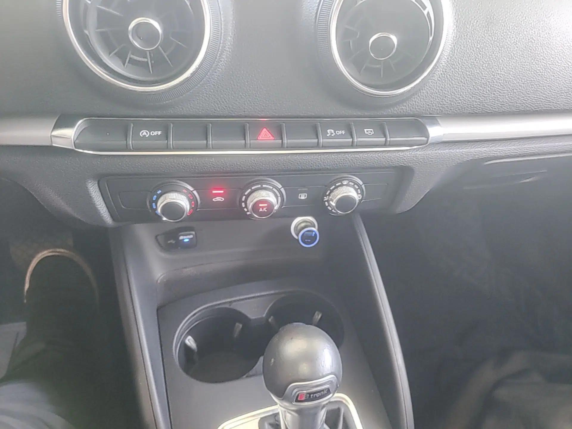 Audi A3 2020 Sportback 35 TFSI Ambition China VI — миниатюра 15