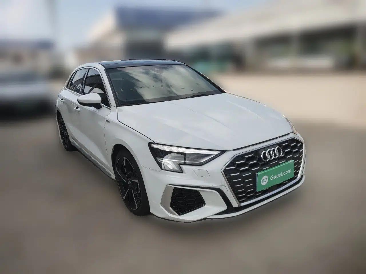 Audi A3 2021 Sportback 35 TFSI Fashionable Sports Model — миниатюра 3