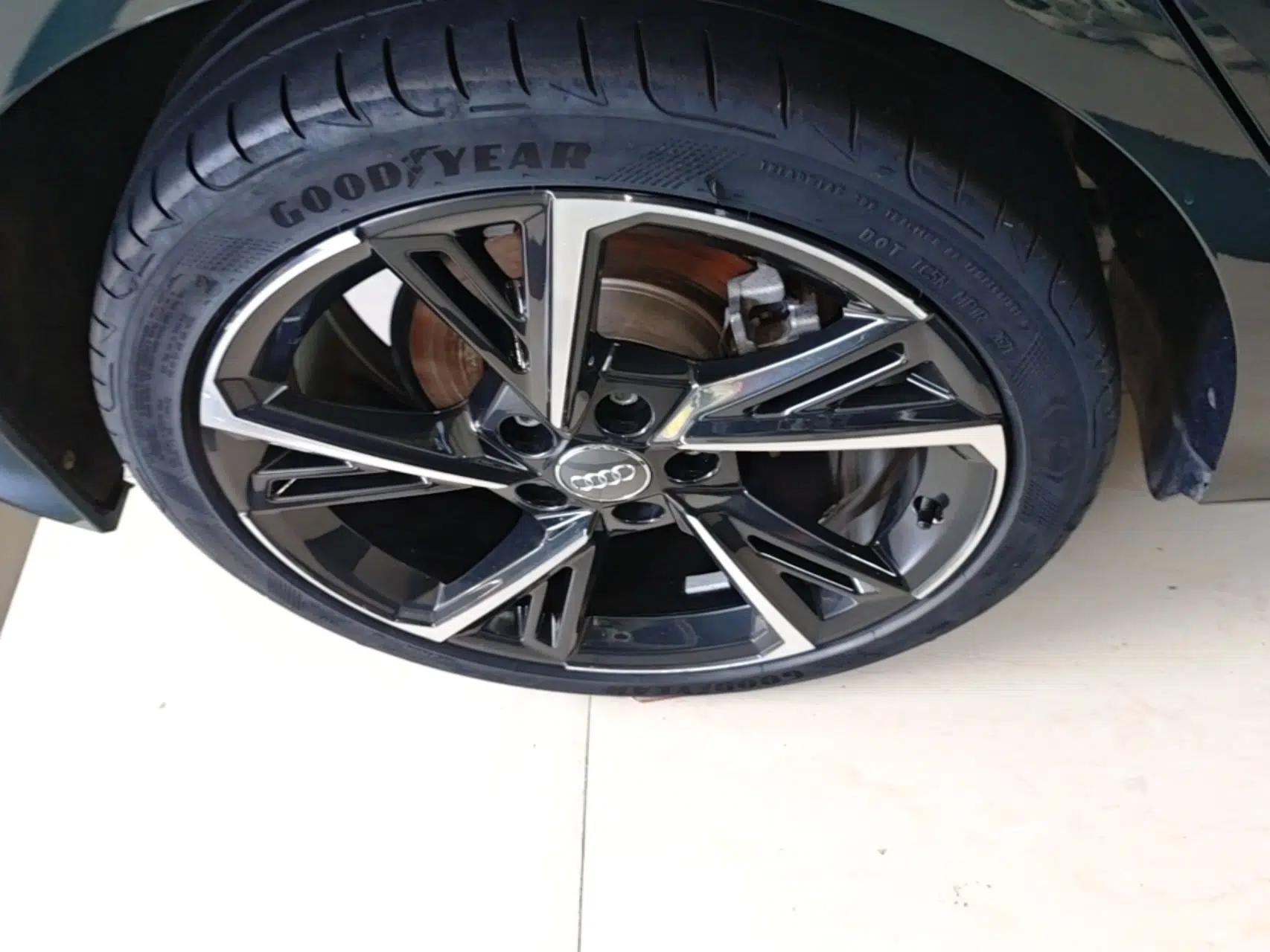 Audi A3 2021 Sportback 35 TFSI Fashionable Sports Model — миниатюра 11