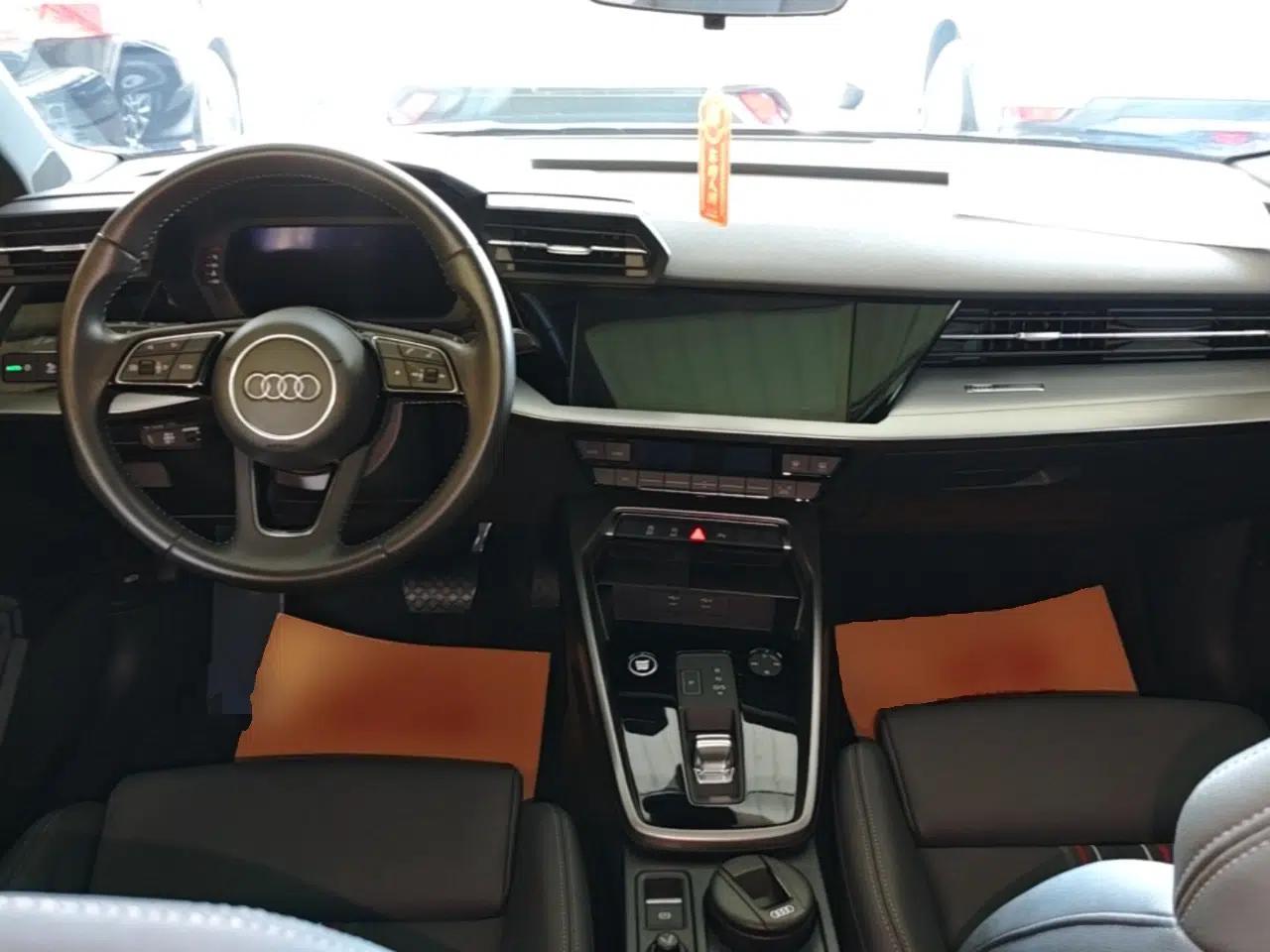 Audi A3 2021 Sportback 35 TFSI Fashionable Sports Model — миниатюра 17