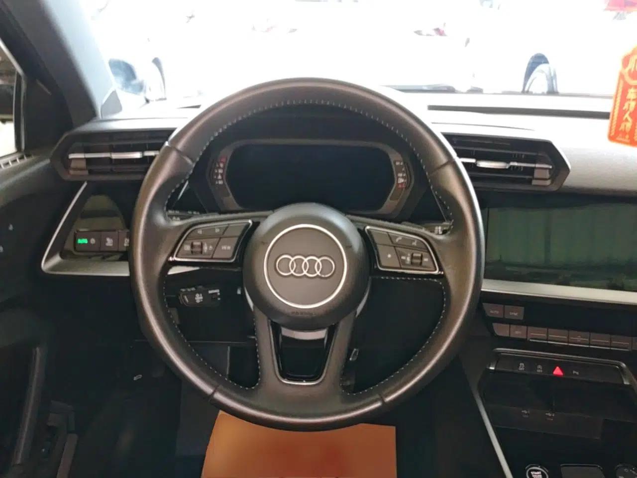 Audi A3 2021 Sportback 35 TFSI Fashionable Sports Model — миниатюра 18
