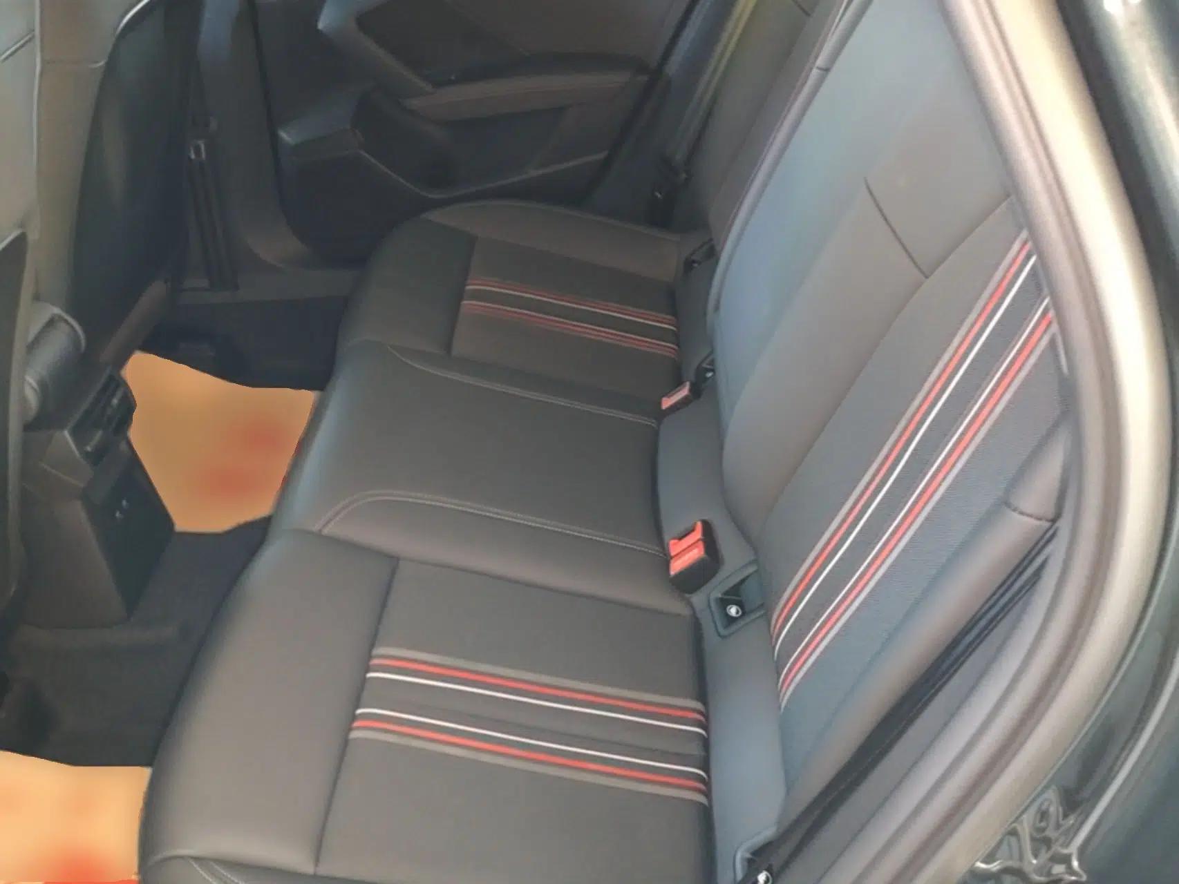 Audi A3 2021 Sportback 35 TFSI Fashionable Sports Model — миниатюра 25