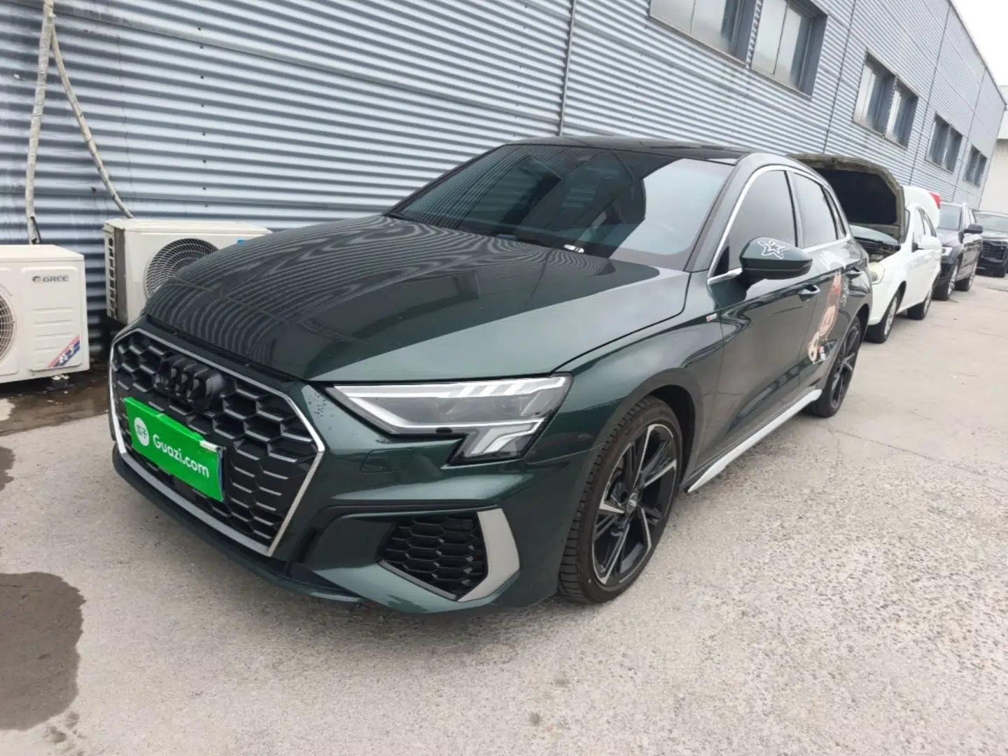 Audi A3 2021 Sportback 35 TFSI Fashionable Sports Model — миниатюра 1