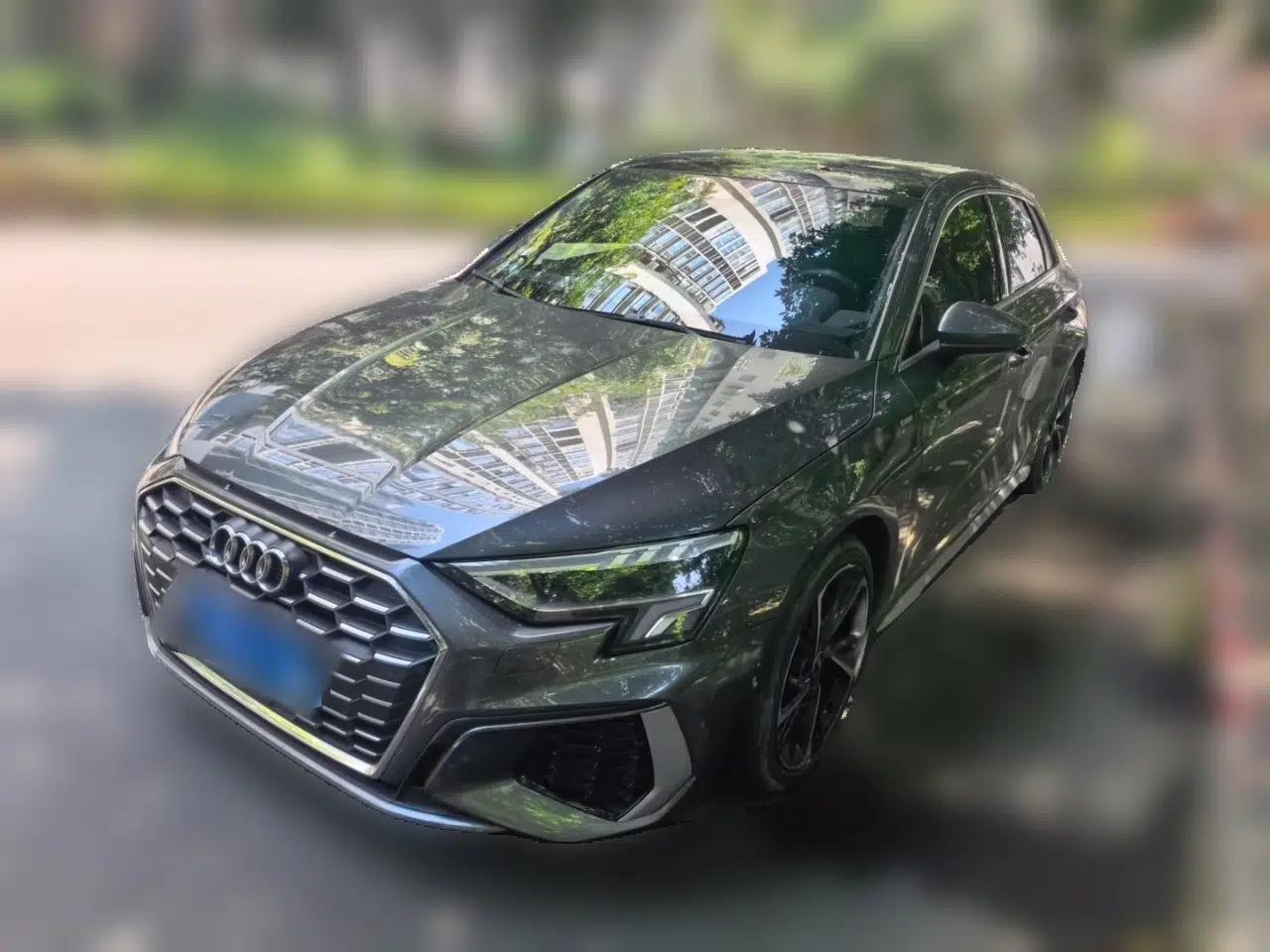Audi A3 2024 Sportback 35 TFSI Fashionable Sports Model — миниатюра 1