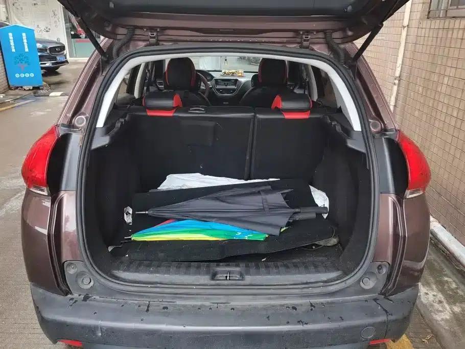 Peugeot 2008 2014 Model 1.6L Automatic Trend Edition — миниатюра 4